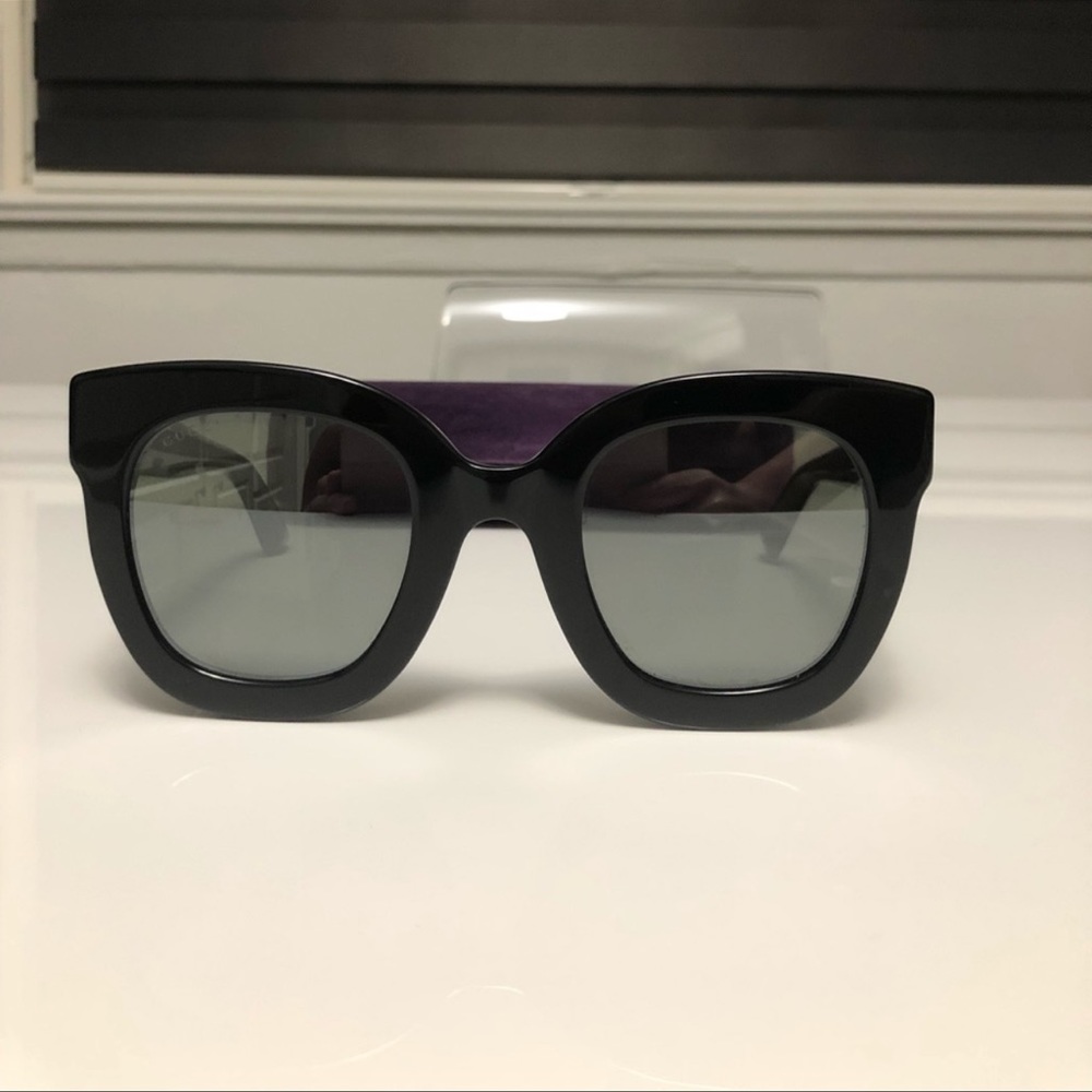 Gucci round-frame acetate sunglasses with star